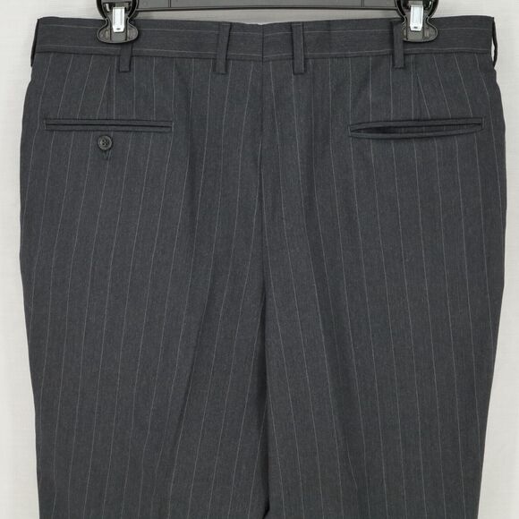 Jos A Bank Suit Mens 44R Dark Gray Pinstripe Wool Jacket Lined Pleated Cuffed - Picture 14 of 16